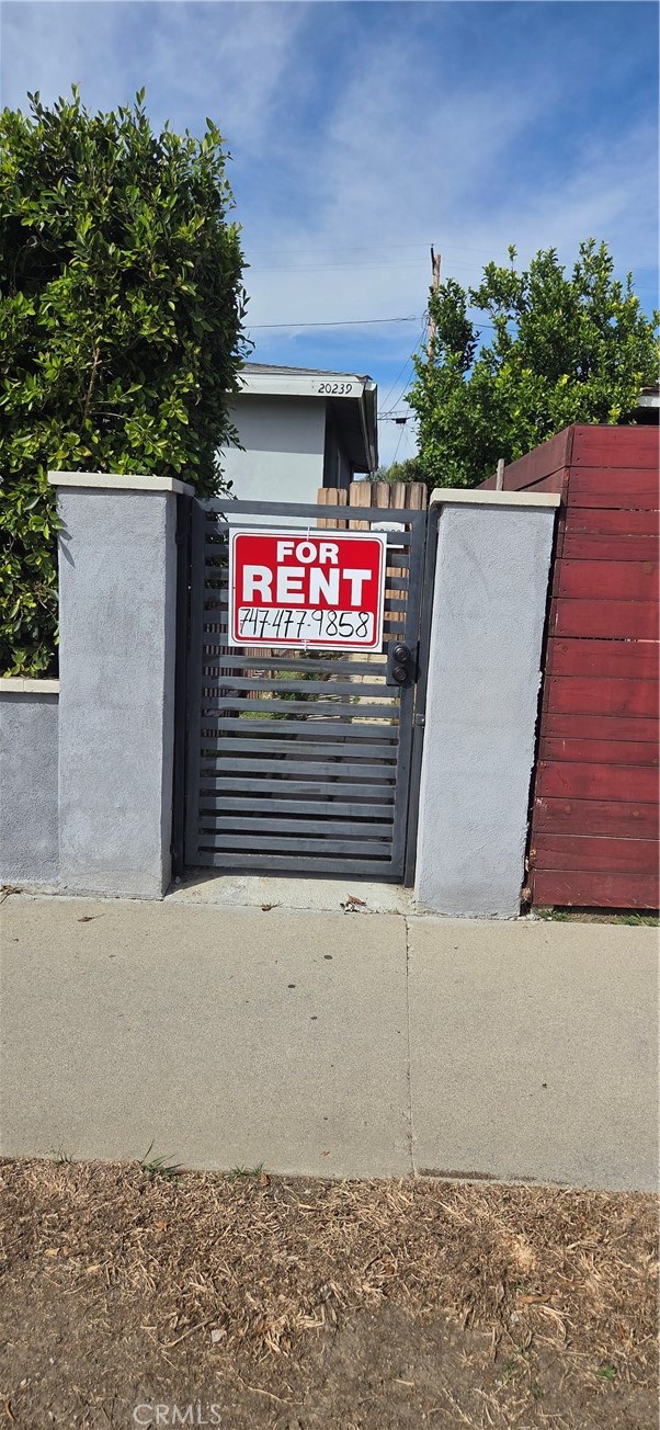 20237 Vanowen Street Winnetka, CA 91306 - Photo 3 of 56