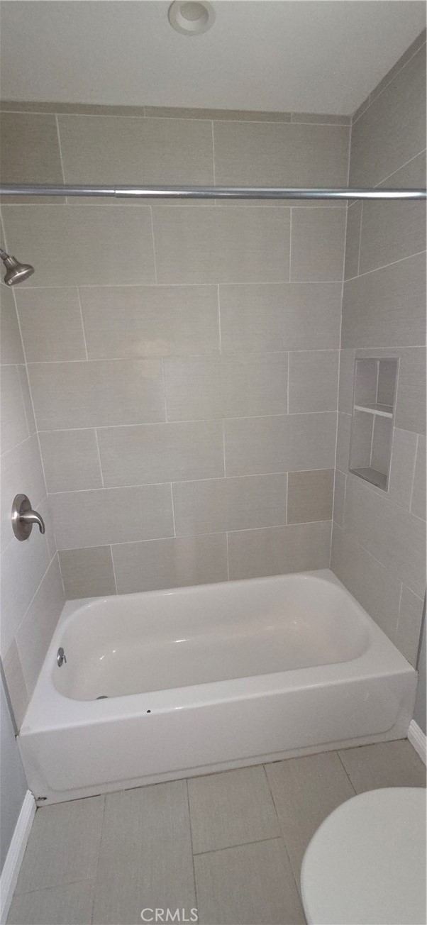 20237 Vanowen Street Winnetka, CA 91306 - Photo 32 of 56