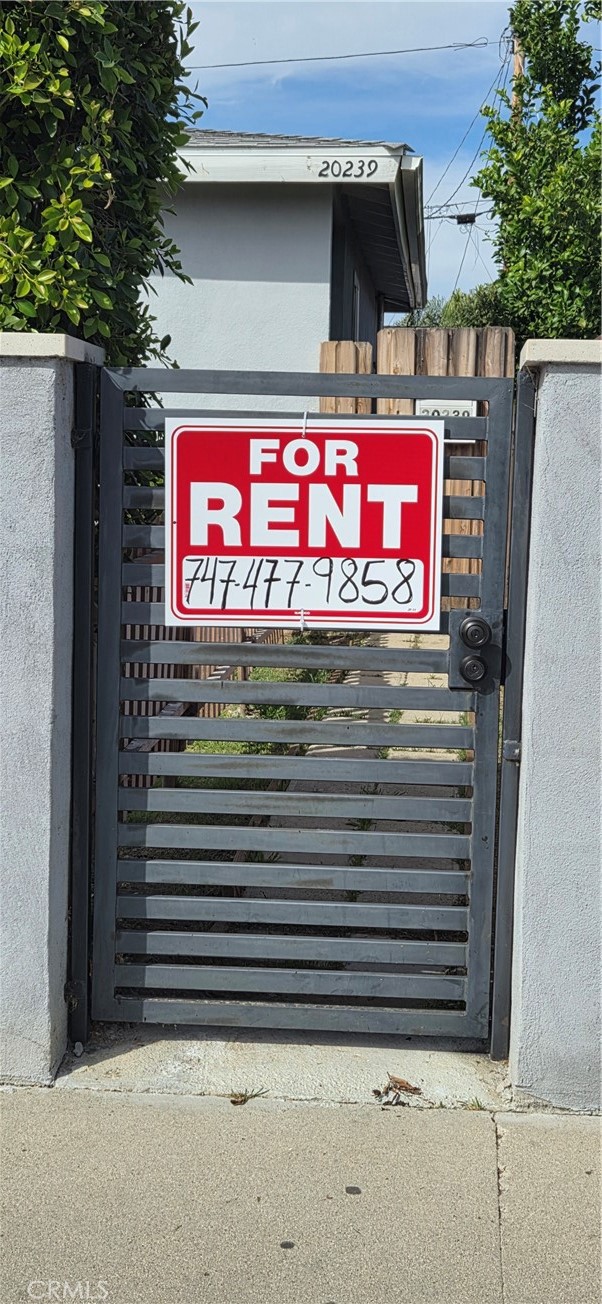 20237 Vanowen Street Winnetka, CA 91306 - Photo 5 of 56