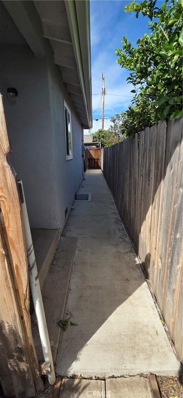 20237 Vanowen Street Winnetka, CA 91306 - Photo 7 of 56