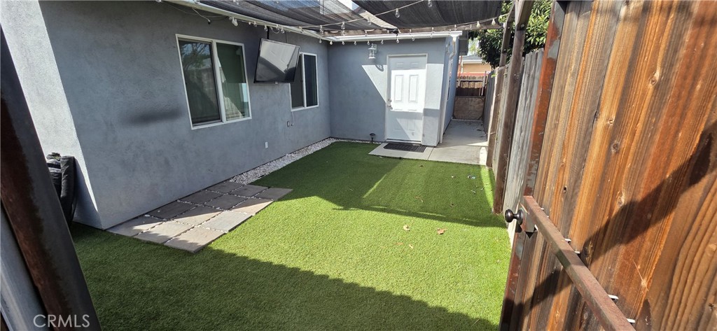 20237 Vanowen Street Winnetka, CA 91306 - Photo 10 of 56