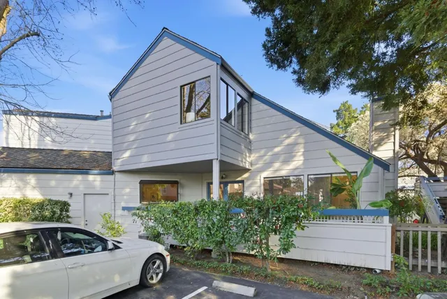 $1,698,000 | 248 Walker Drive, Unit 17, Mountain View, CA 94043