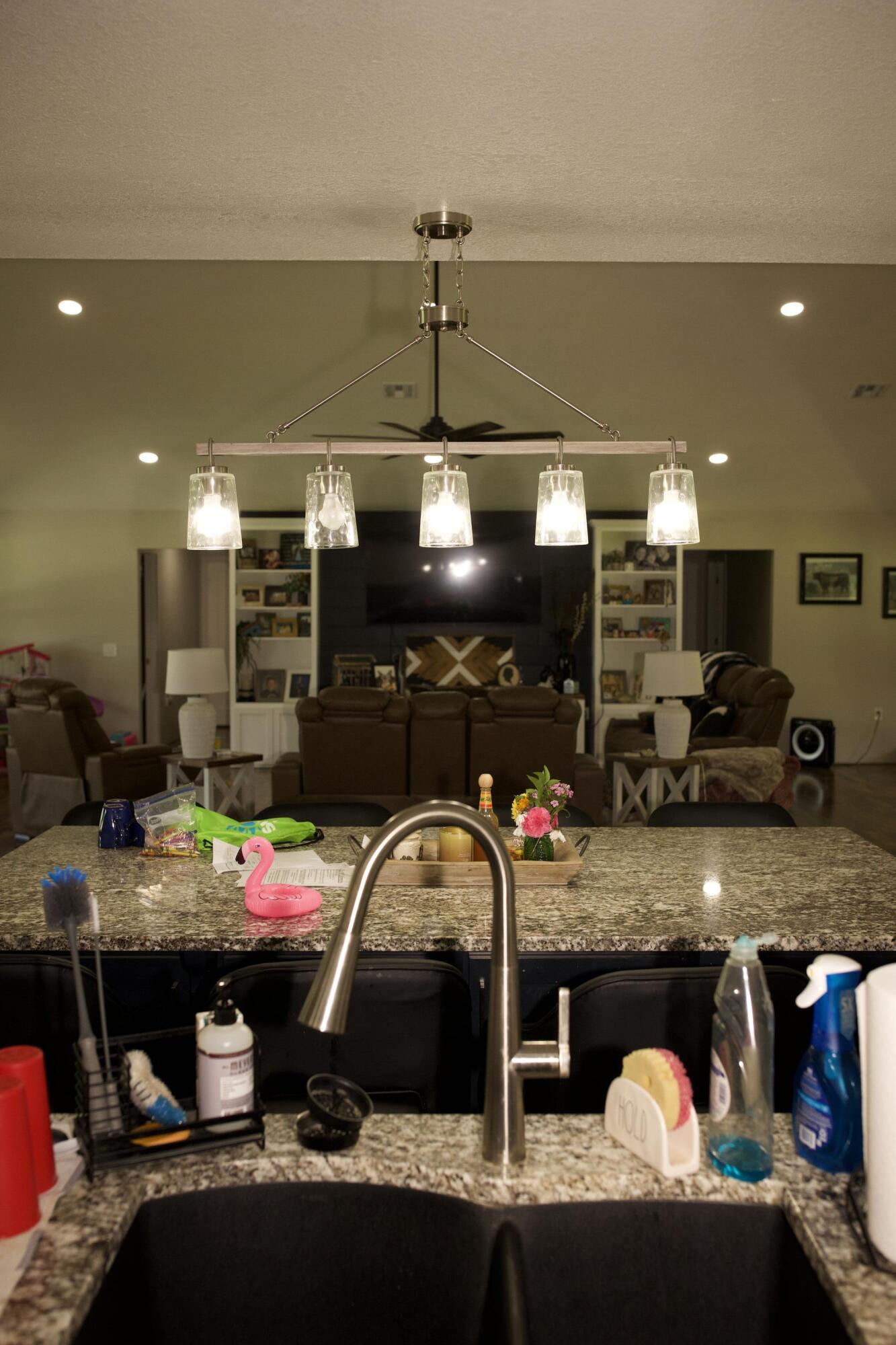 540 Reindeer Road Neosho, MO 64850 - Photo 10 of 125 340A8064 copy