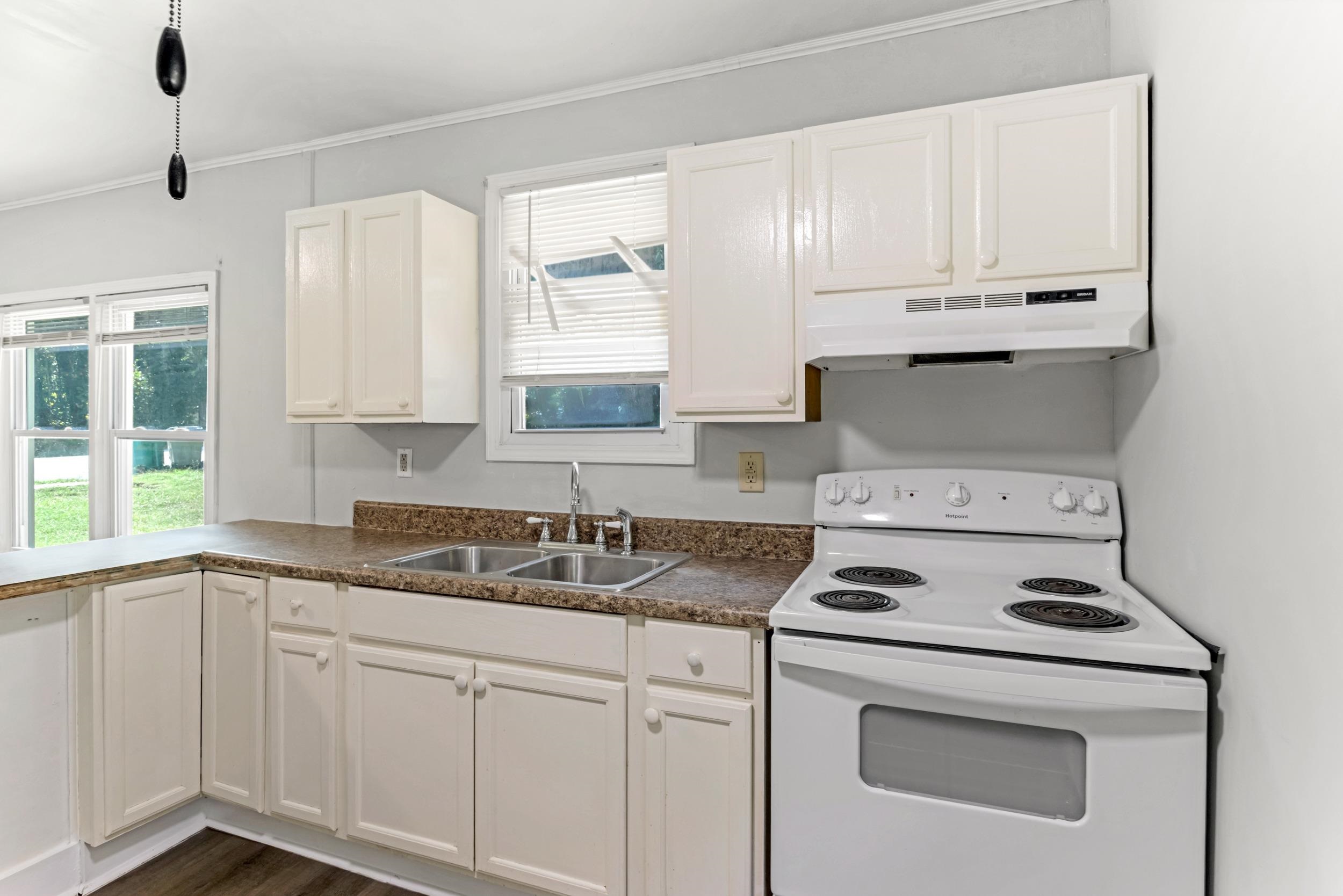 403 East Jefferies Street Gaffney, SC 29340 - Photo 9 of 37 Gallery Image 9