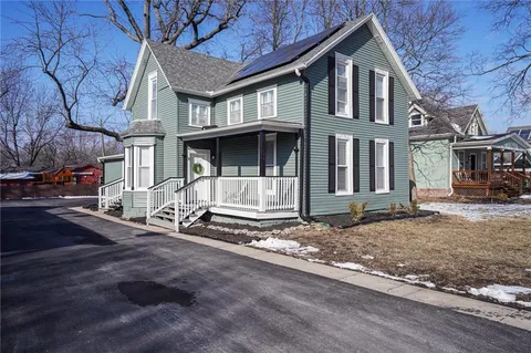 $325,000 | 216 Main Street, Wellsville, KS 66092