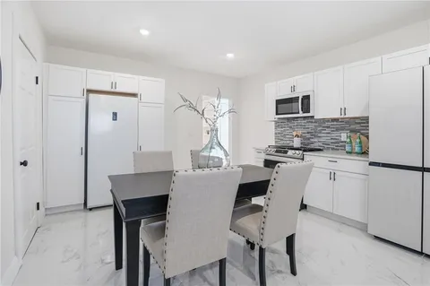 $325,000 | 216 Main Street, Wellsville, KS 66092