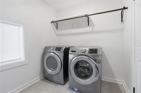 $325,000 | 216 Main Street, Wellsville, KS 66092