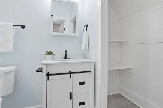 $325,000 | 216 Main Street, Wellsville, KS 66092