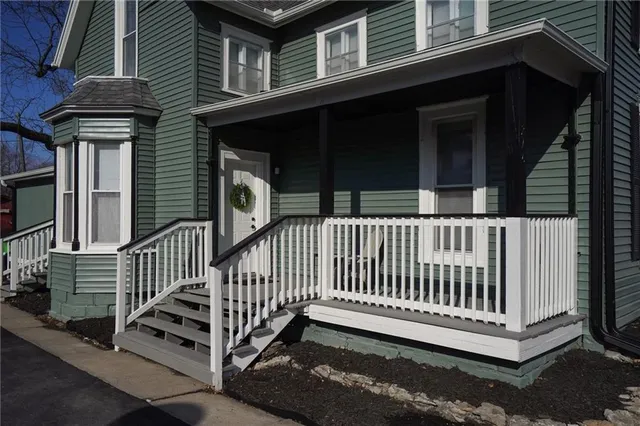 $325,000 | 216 Main Street, Wellsville, KS 66092