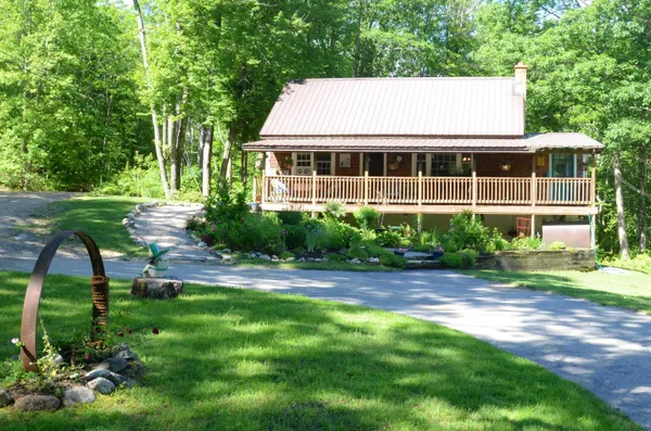 $399,000 | 34 West Range Road, Effingham, NH 03882