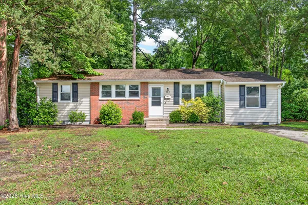 $230,000 | 504 Clyde Drive, Jacksonville, NC 28540