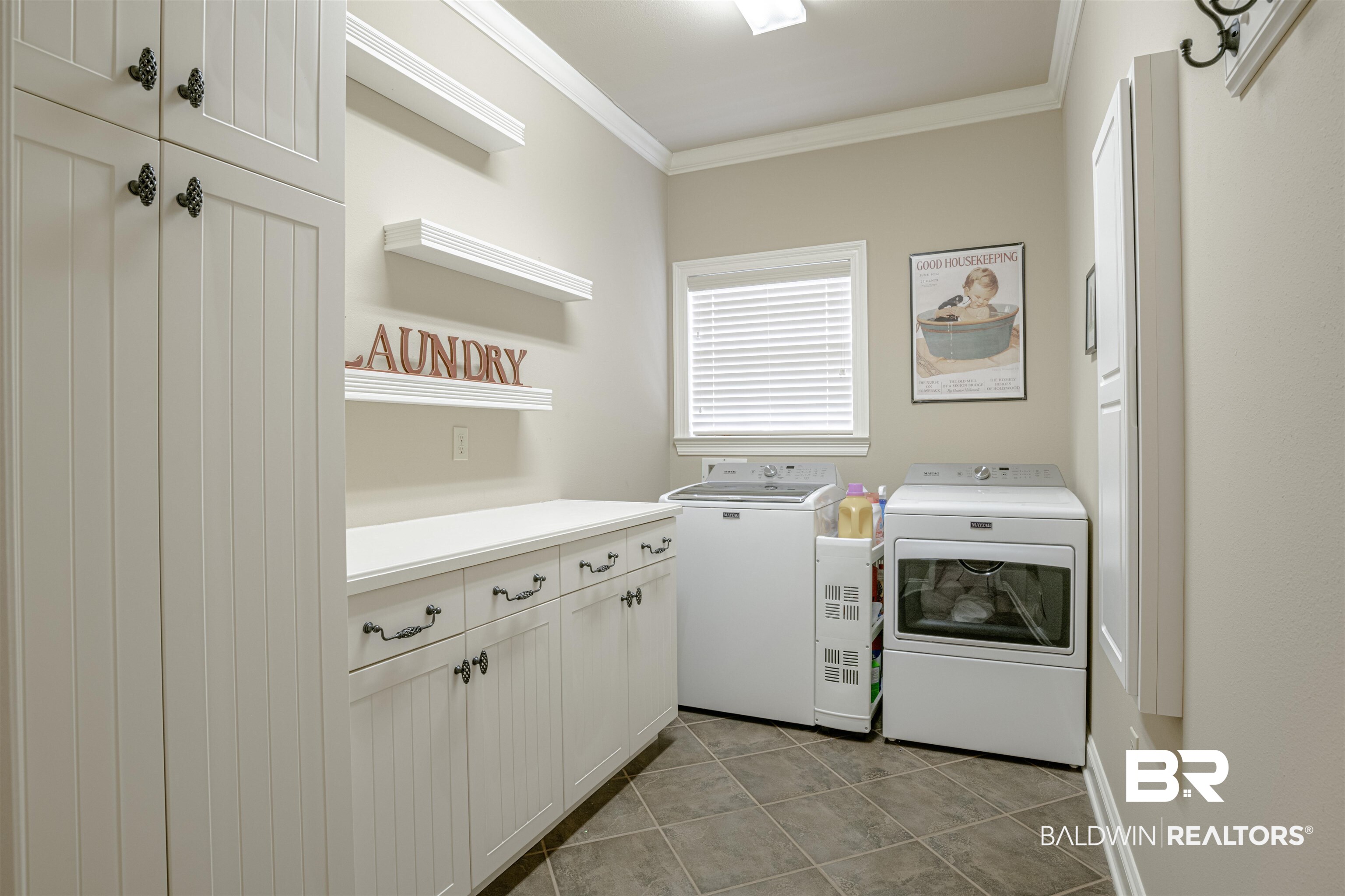 211 Savannah Circle Foley, AL 36535 - Photo 24 of 46 Laundry Room