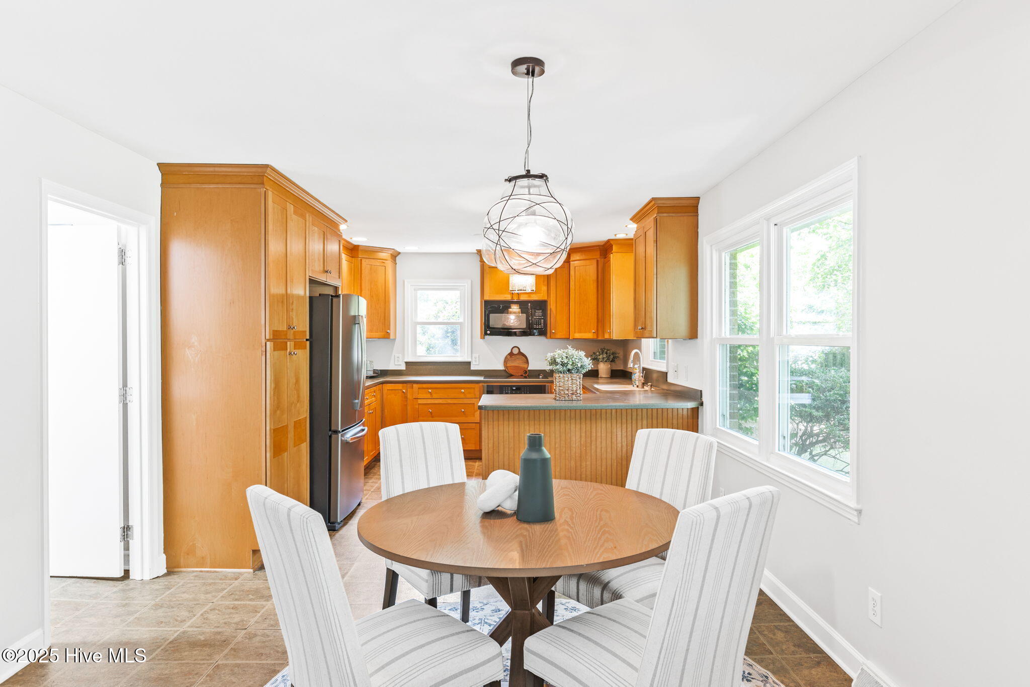 5477 Eastwind Road Wilmington, NC 28403 - Photo 11 of 33 12-web-or-mls-5477-eastwind-rd