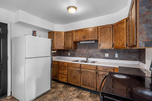 $350,000 | 2927 East Marshall Avenue, Spokane, WA 99207