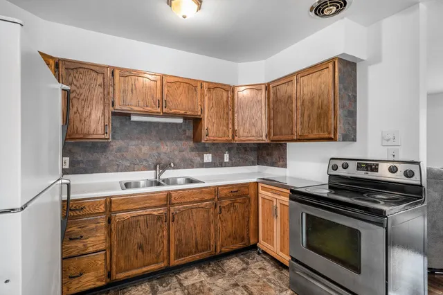 $350,000 | 2927 East Marshall Avenue, Spokane, WA 99207