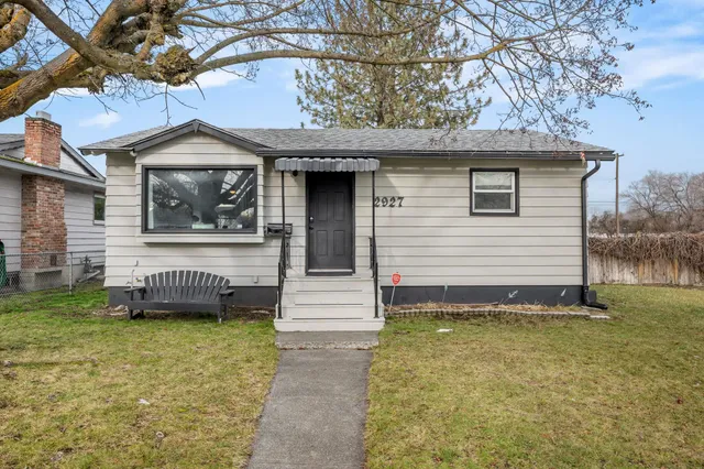 $350,000 | 2927 East Marshall Avenue, Spokane, WA 99207