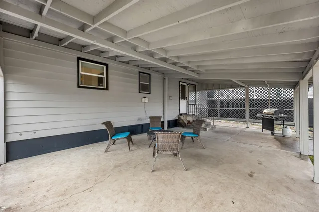 $350,000 | 2927 East Marshall Avenue, Spokane, WA 99207