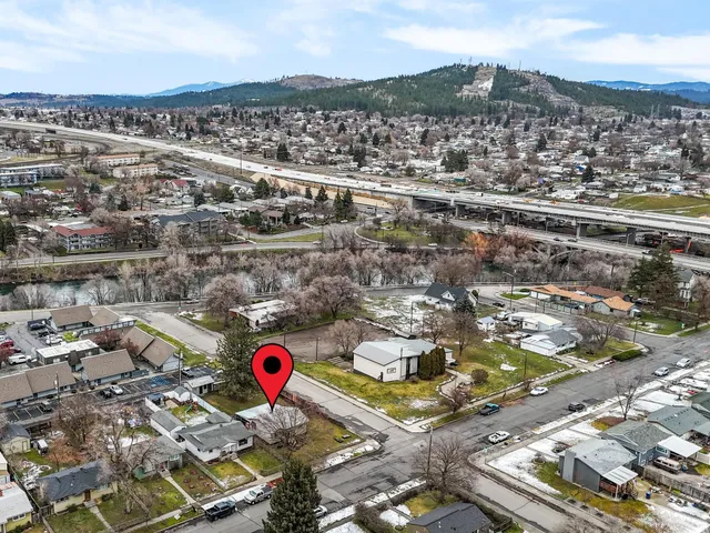 $350,000 | 2927 East Marshall Avenue, Spokane, WA 99207