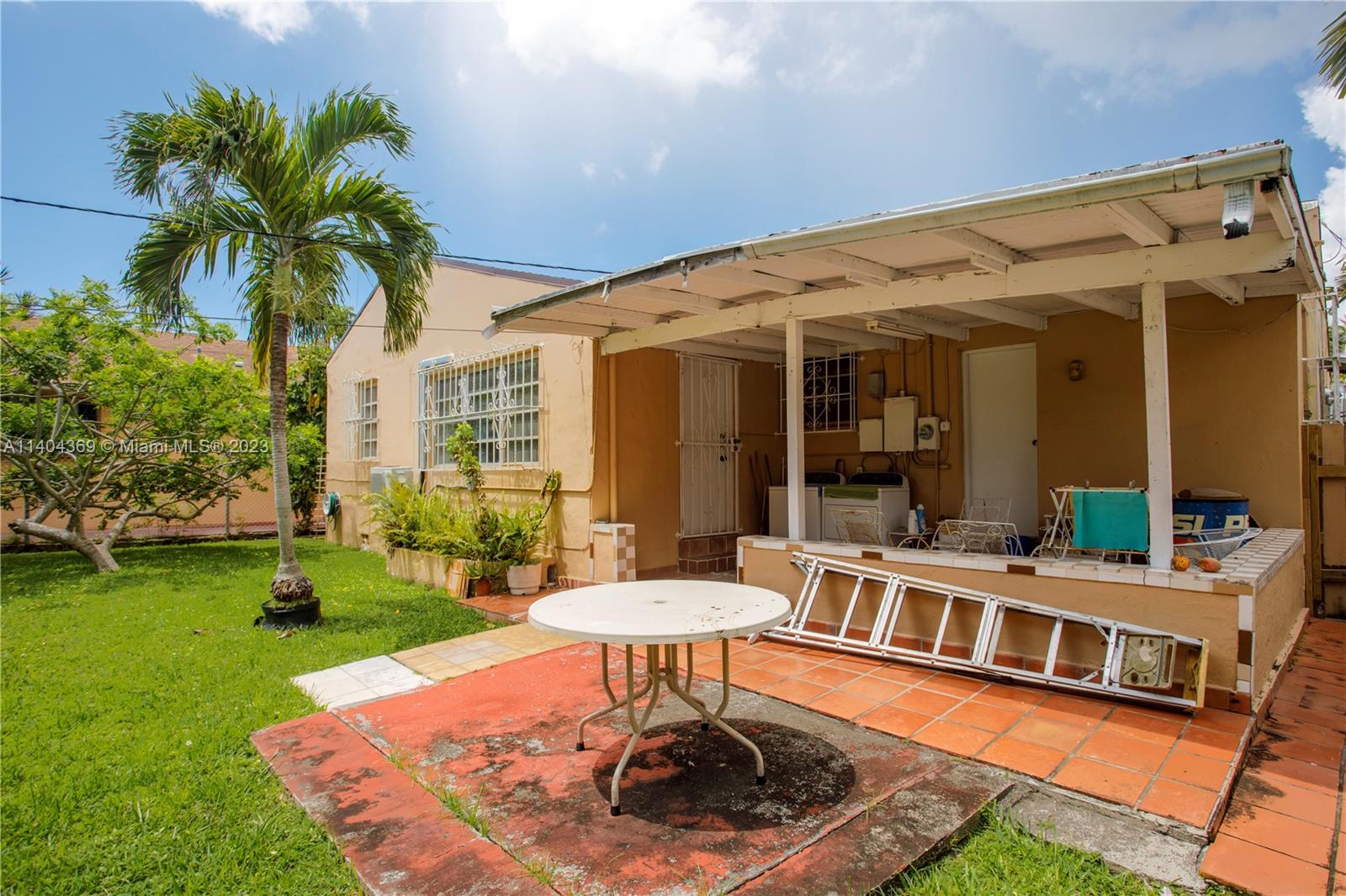 515 Southwest 26th Road Miami, FL 33129 - Photo 15 of 26