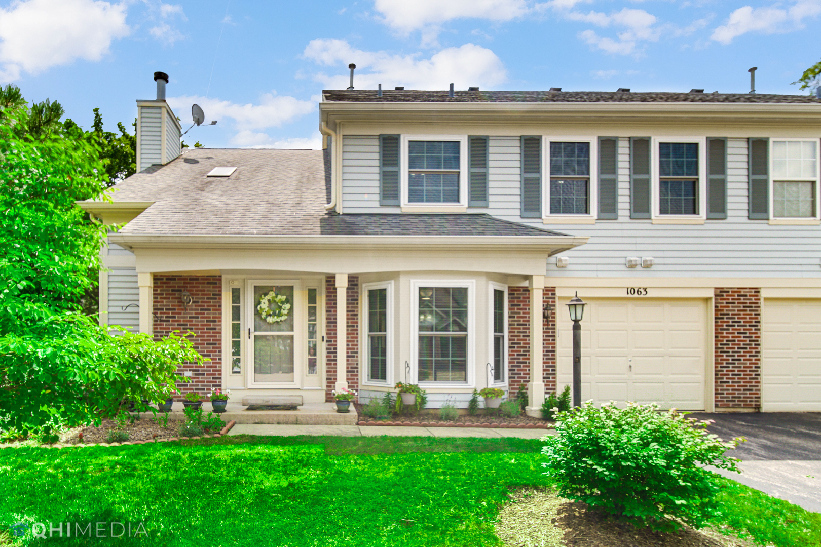 1063 Stillwater Road, Unit 1063 Elgin, IL 60120 - Photo 2 of 32