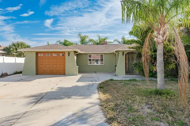 $475,000 | 13816 Celida Avenue, Hudson, FL 34667