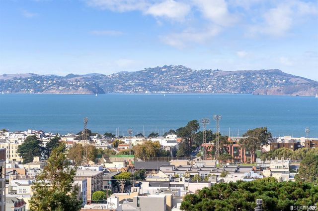 $5,200,000 | 2053 Vallejo Street, San Francisco, CA 94123