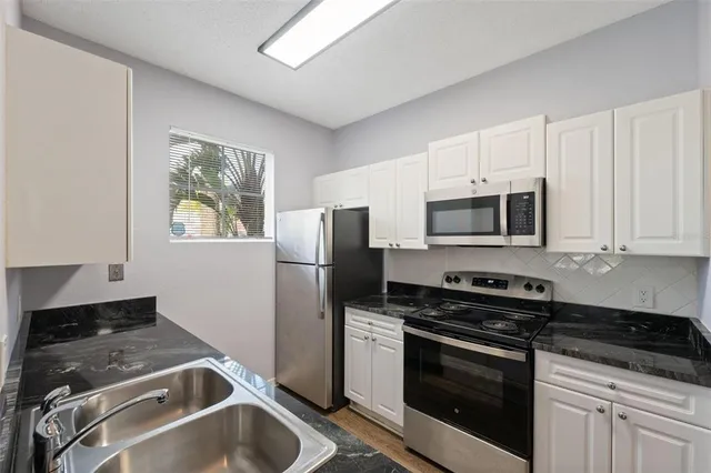 $158,500 | 18001 Richmond Pl Drive, Unit 215, Tampa, FL 33647