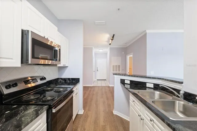 $158,500 | 18001 Richmond Pl Drive, Unit 215, Tampa, FL 33647