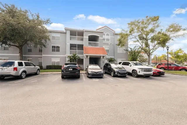 $158,500 | 18001 Richmond Pl Drive, Unit 215, Tampa, FL 33647