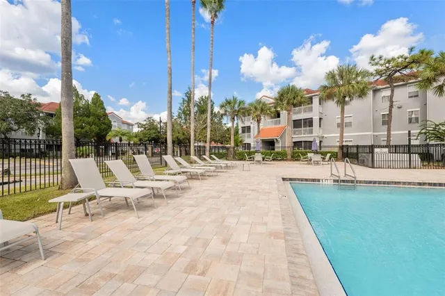 $158,500 | 18001 Richmond Pl Drive, Unit 215, Tampa, FL 33647