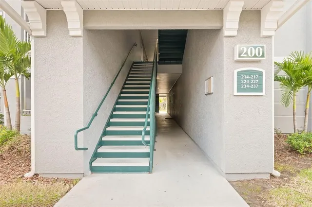 $158,500 | 18001 Richmond Pl Drive, Unit 215, Tampa, FL 33647