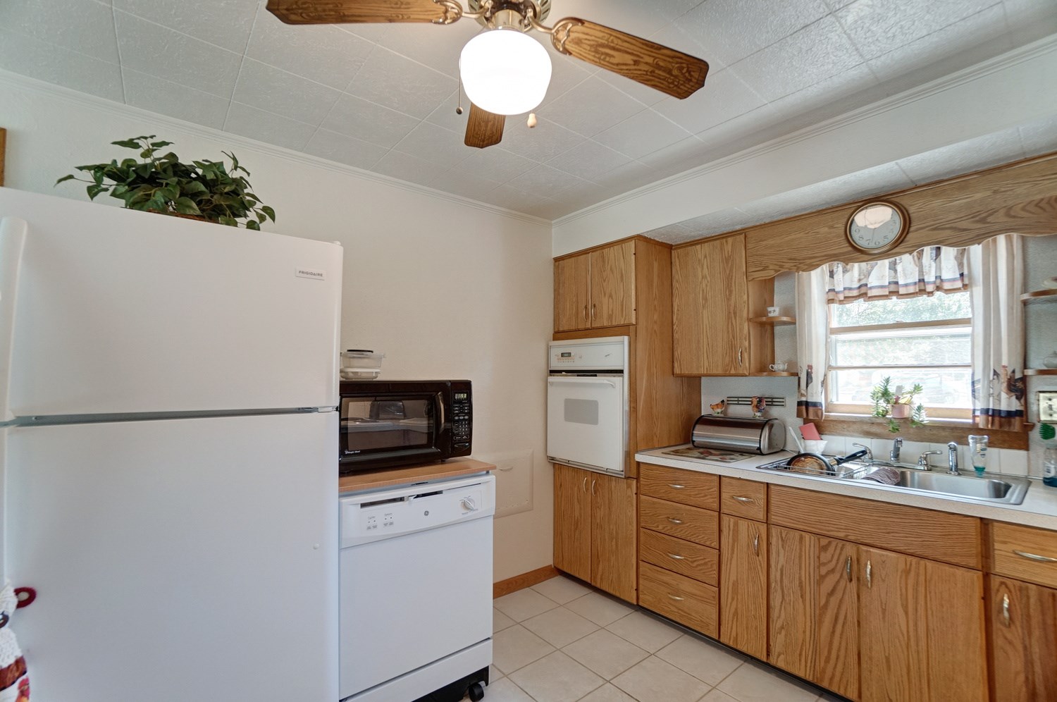 1730 Lower Huntington Road Fort Wayne, IN 46819 - Photo 8 of 27