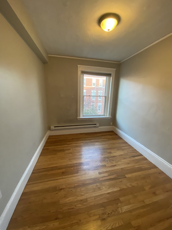 422 Hanover Street, Unit 4 Boston, MA 02113 - Photo 11 of 12