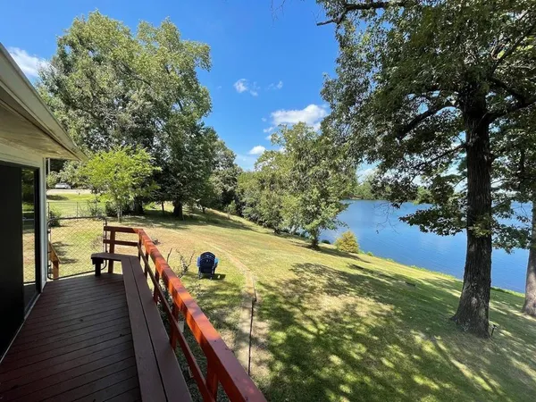 $2,900 | 45 County Road 4857, Mount Pleasant, TX 75455