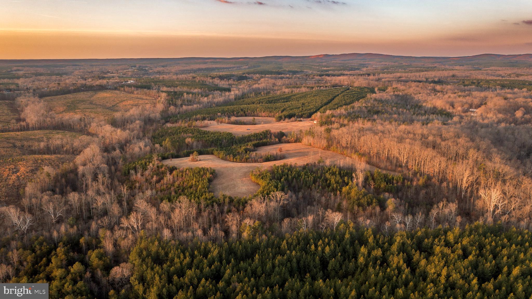 0 Grandview Lane Buckingham, VA 23921 - Photo 2 of 51 a view of city and mountain