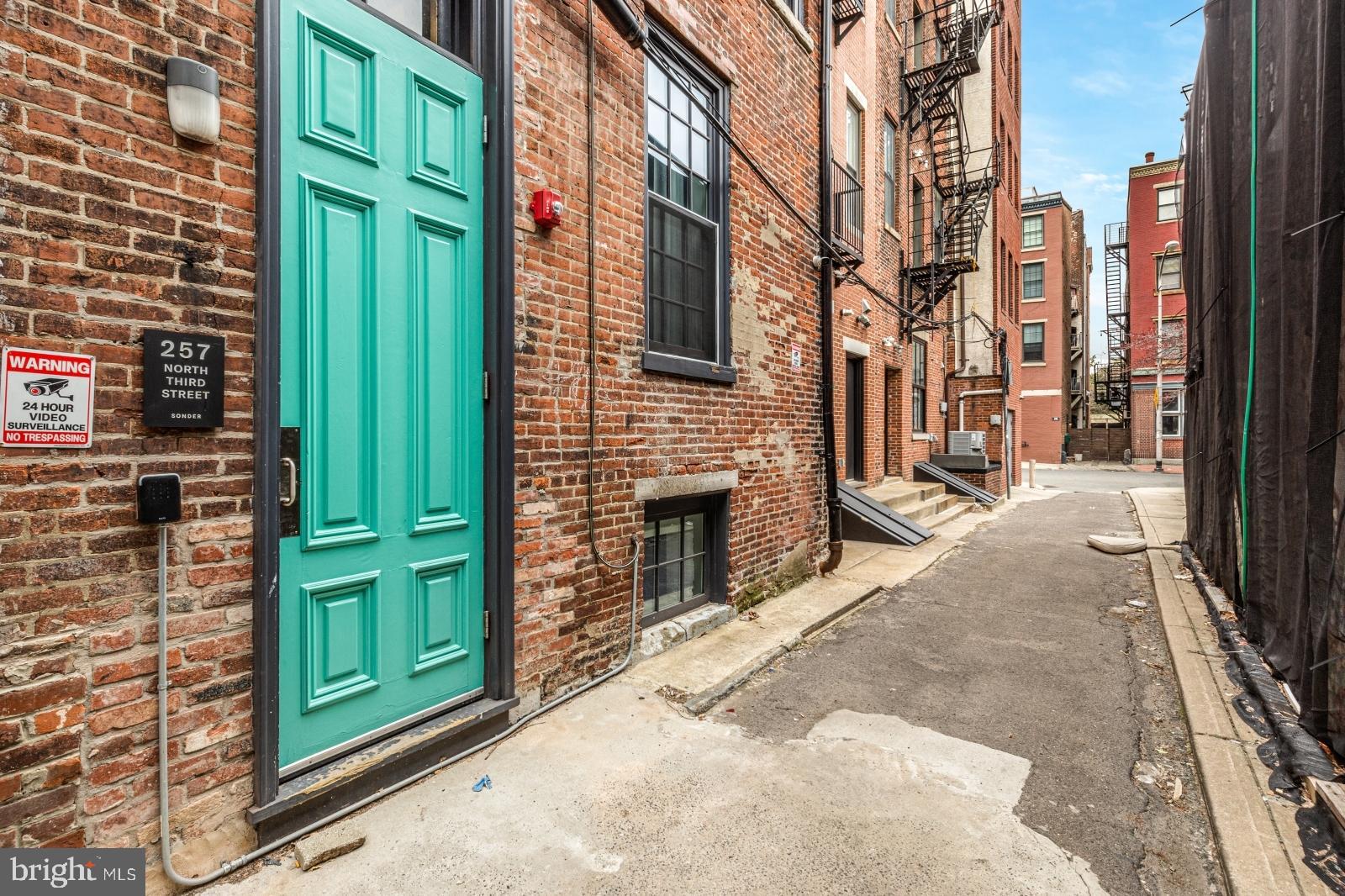 257 North 3rd Street, Unit 1 Philadelphia, PA 19106 - Photo 14 of 17