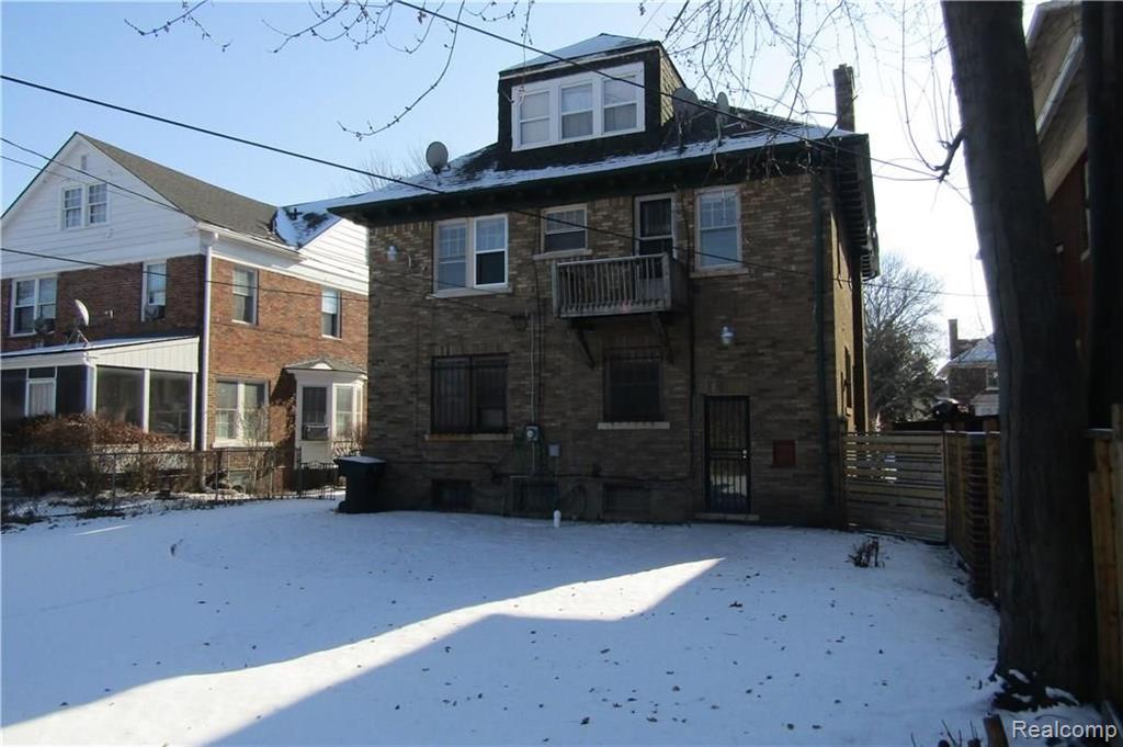2016 Edison Street Detroit, MI 48206 - Photo 4 of 31