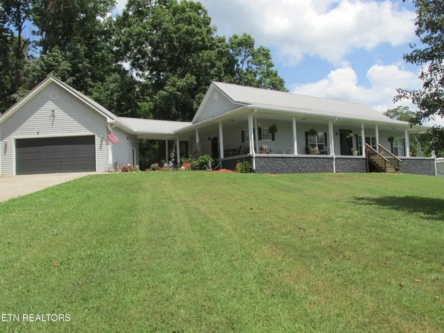 $899,900 | 1844 Peterson Road, Greenback, TN 37742