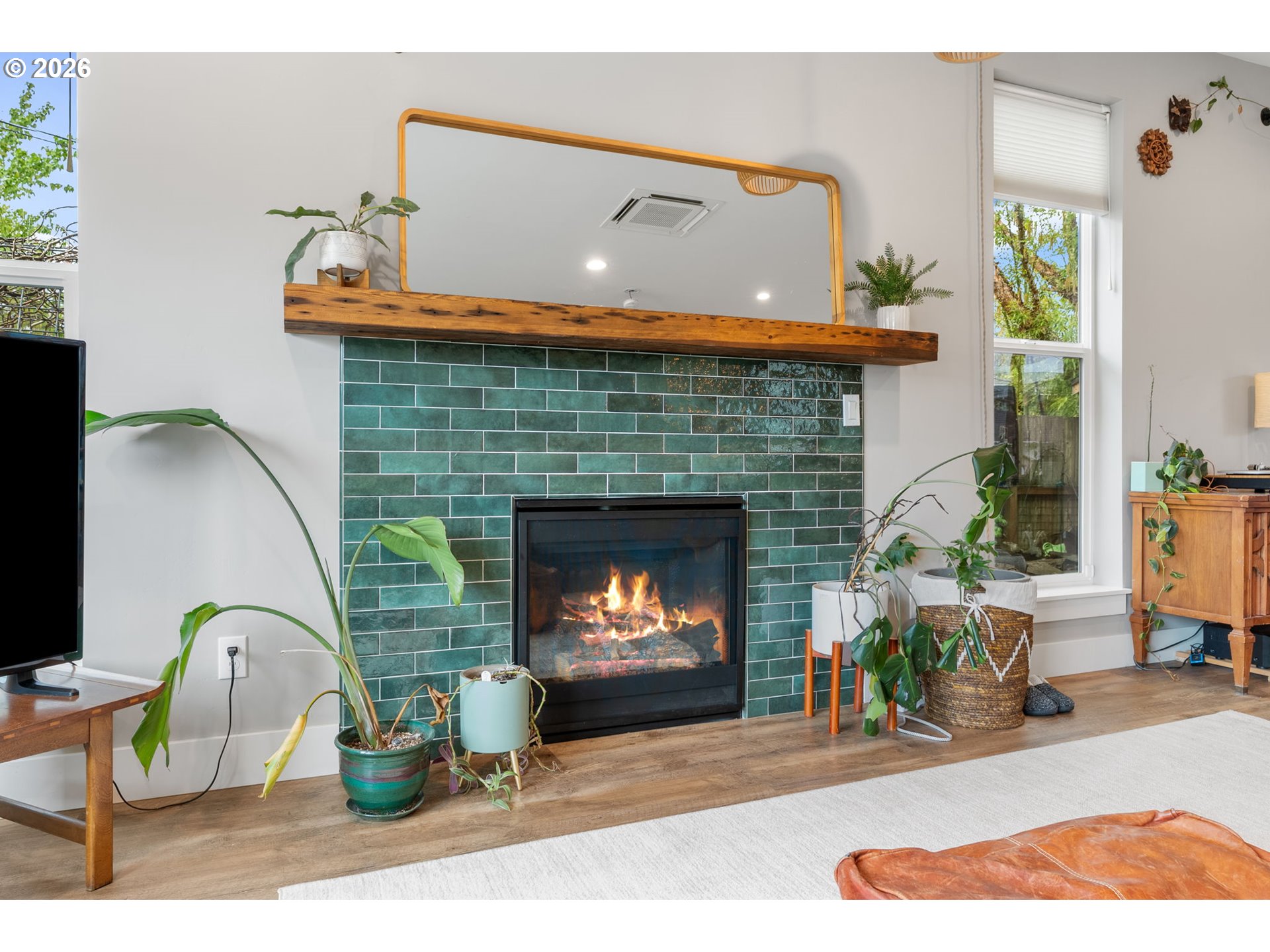 1114 9th Street Hood River, OR 97031 - Photo 4 of 48 a living room with furniture and a fireplace