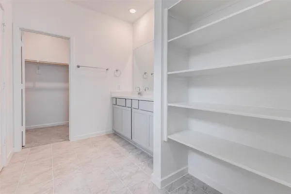 $2,650 | 22135 Ingham Blf Lane, Cypress, TX 77433