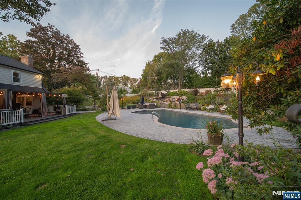 3 Osborne Court Mahwah, NJ 07430 - Photo 5 of 12