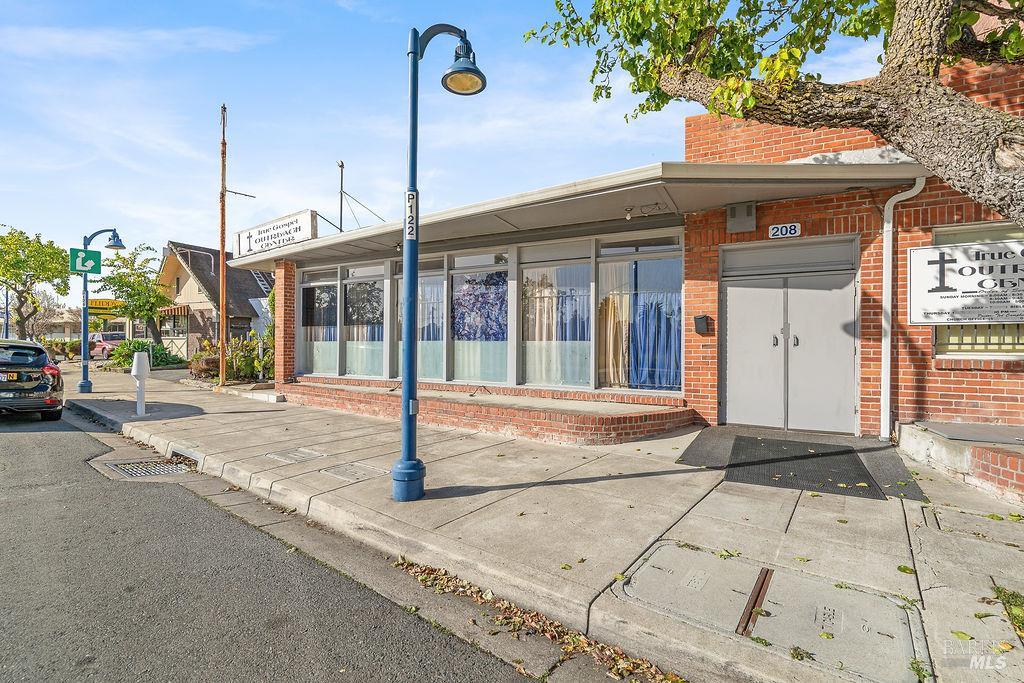 205 Pacific Avenue, Unit 213 Rodeo, CA 94572 - Photo 2 of 48