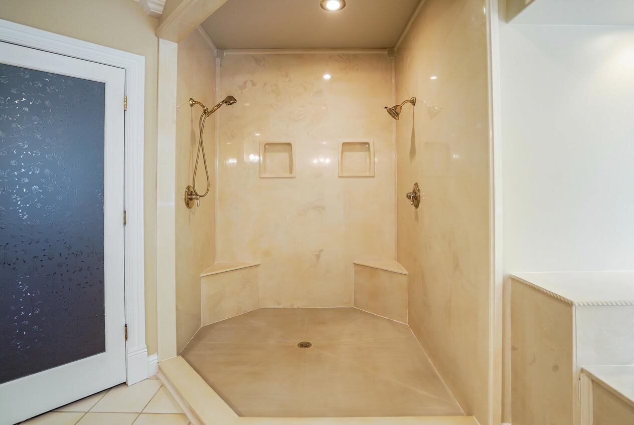 1836 Ferry Road Somerset, KY 42503 - Photo 39 of 105 primary en suite