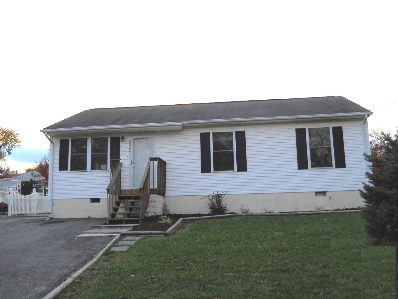 8266 Reservoir Road Roanoke, VA 24019 - Photo 1 of 12 DSCN0217