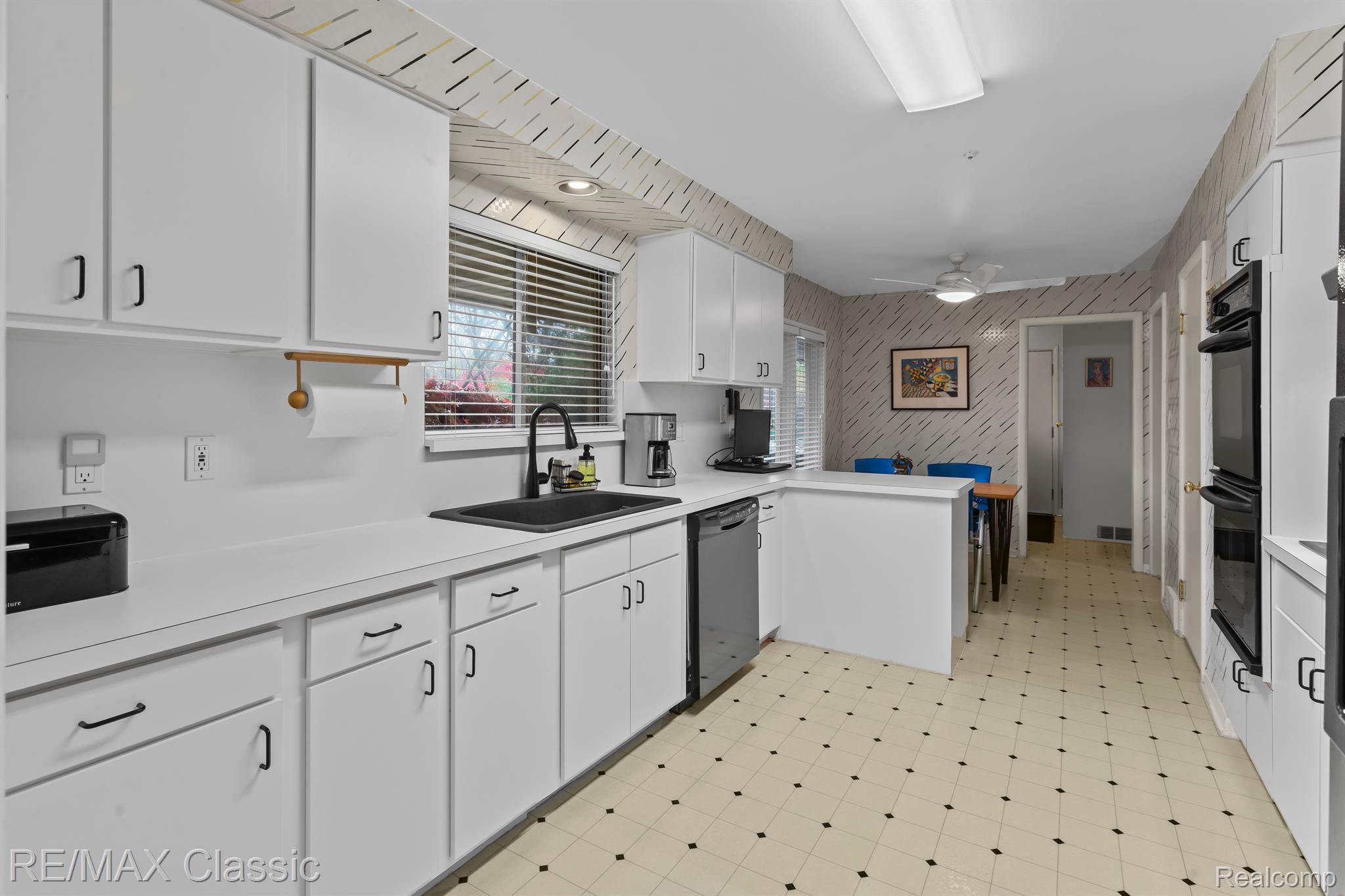 4640 Pickering Road Bloomfield Hills, MI 48301 - Photo 32 of 54 Gallery Image 32