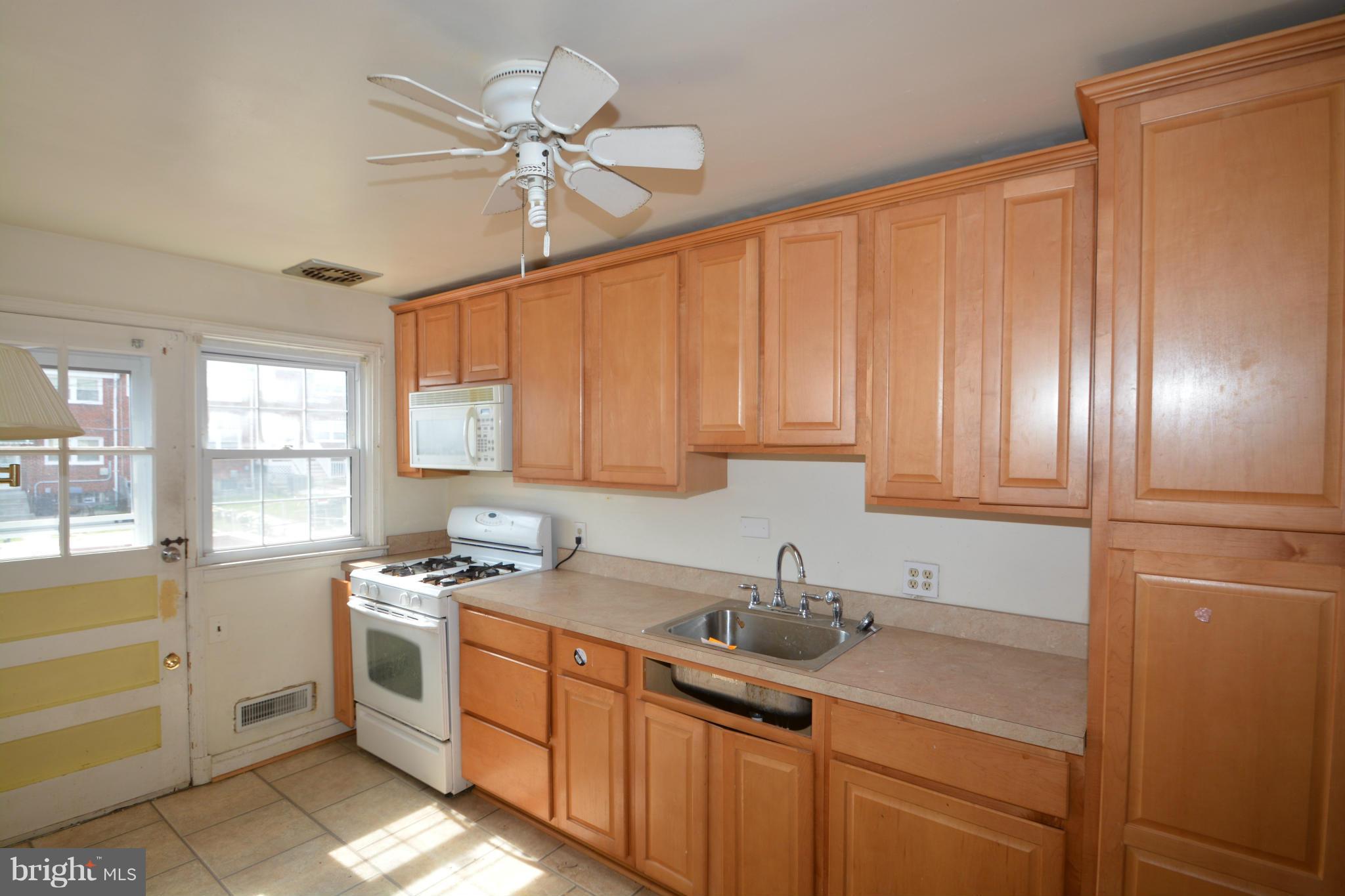 1409 Clairidge Road Baltimore, MD 21207 - Photo 8 of 20 Kitchen