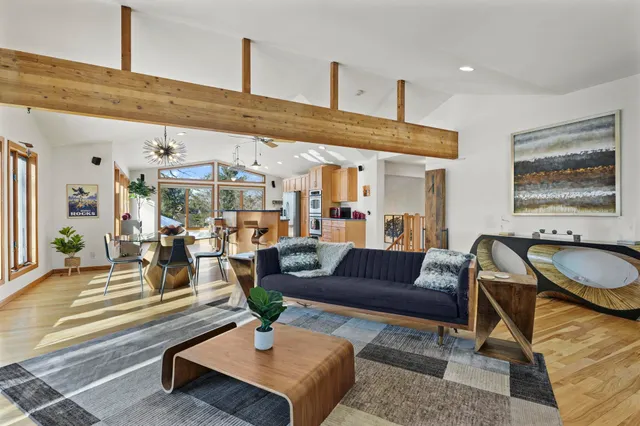 $795,500 | 5018 Sunrise Ridge Trail, Middleton, WI 53562