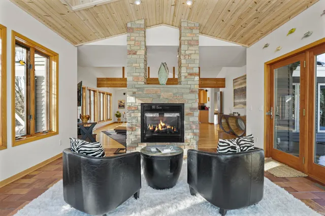 $795,500 | 5018 Sunrise Ridge Trail, Middleton, WI 53562