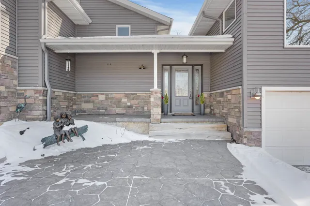 $795,500 | 5018 Sunrise Ridge Trail, Middleton, WI 53562