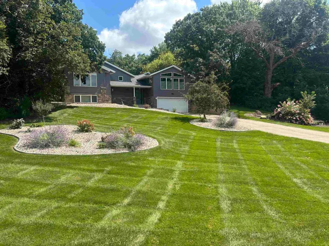 $795,500 | 5018 Sunrise Ridge Trail, Middleton, WI 53562